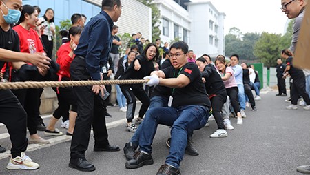 凝心聚力 團(tuán)結(jié)奮進(jìn)——西迪首屆拔河比賽取得圓滿(mǎn)成功